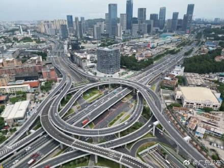 广东将迎五一节前车流高峰