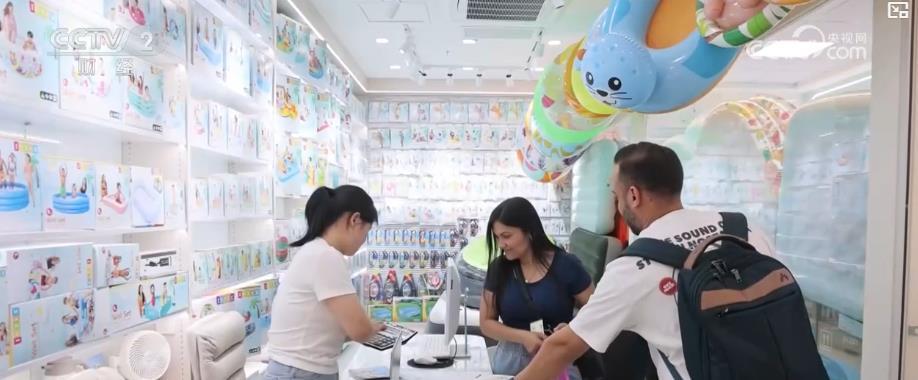 户外亲水活动不断升温 带动水上运动装备市场产销两旺