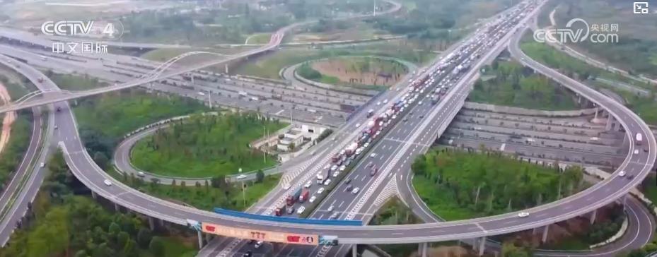 “五一”假期出行指南：铁路、公路迎客流高峰 热门线路车票紧俏