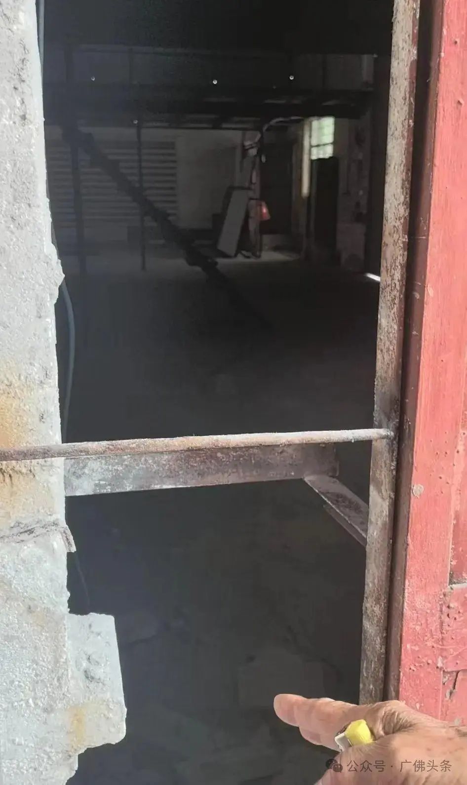 86岁老人与小33岁亡子女友结婚,女儿暴力干涉?真相如何 86岁老人与小33岁亡子女友结婚,女儿暴力干涉?真相如何