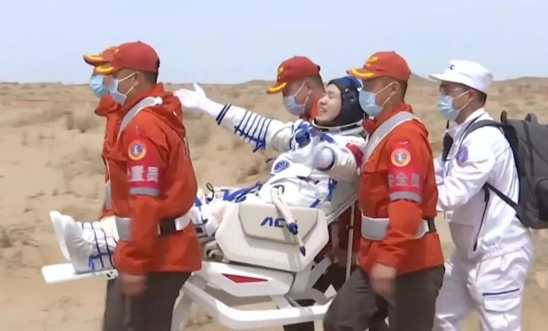 蔡旭哲、宋令东、王浩泽，欢迎回家！