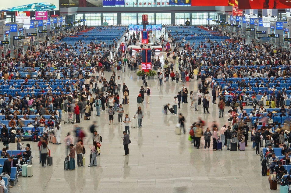 “五一”小长假铁路运输启动 “五一”小长假铁路运输启动