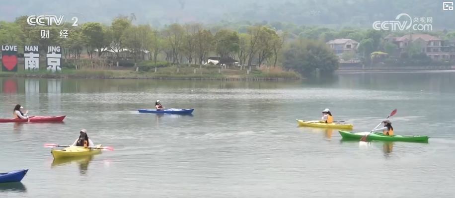 户外亲水活动不断升温 带动水上运动装备市场产销两旺