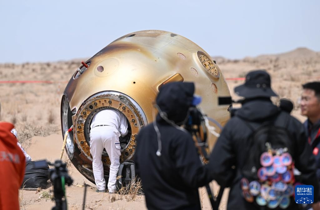 神舟十九号载人飞行任务取得圆满成功 神舟十九号载人飞行任务取得圆满成功