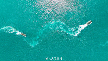 装甲战车海上乘风破浪大片