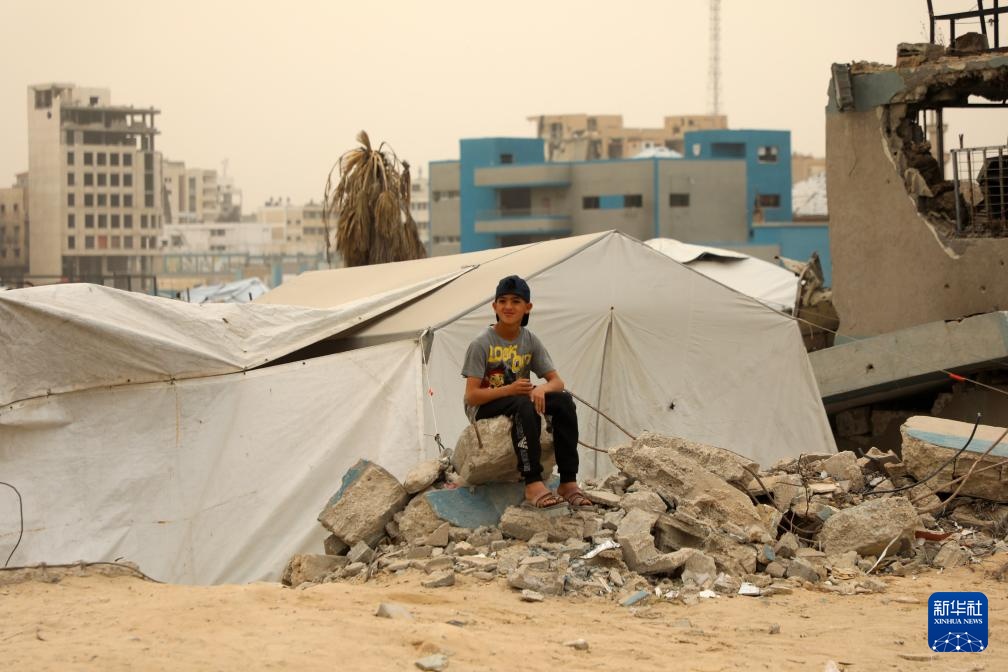 加沙遭遇沙尘天气