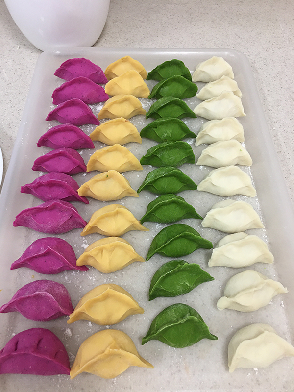 家政阿姨如何炼成全国劳模？做饭、收纳、养老、外语样样都会