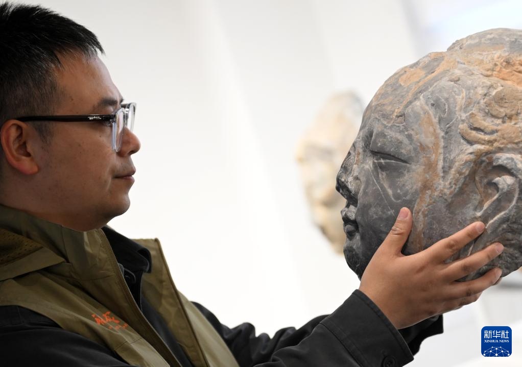 智绘中国·世遗镜鉴丨数字技术让龙门石窟“芳华永驻”