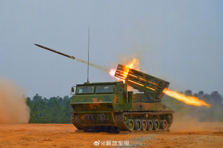 火力分队实弹射击精彩瞬间,一起来看! 火力分队实弹射击精彩瞬间,一起来看!