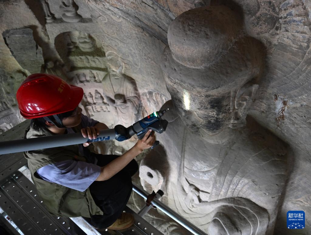 智绘中国·世遗镜鉴丨数字技术让龙门石窟“芳华永驻”