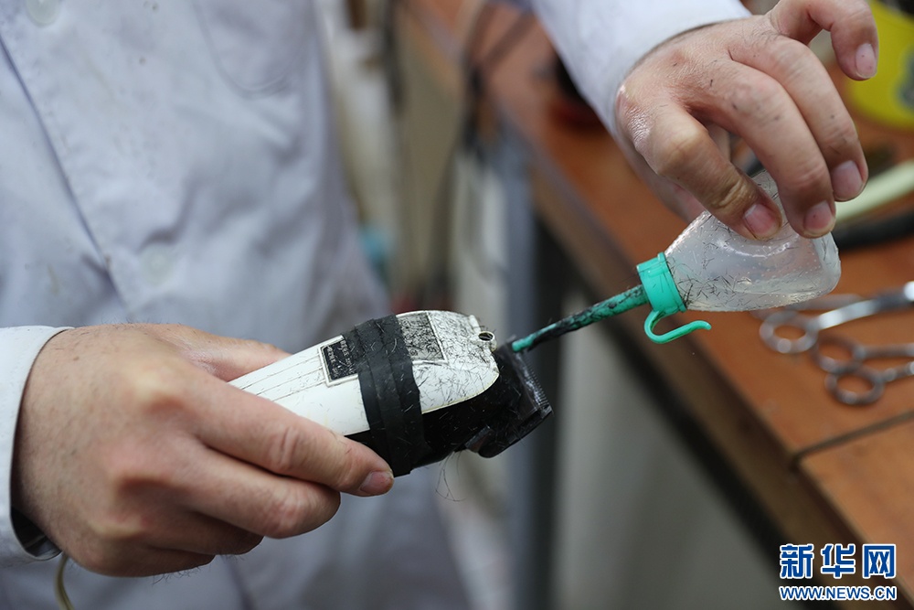 显影中国丨“剪”出美好人生 显影中国丨“剪”出美好人生