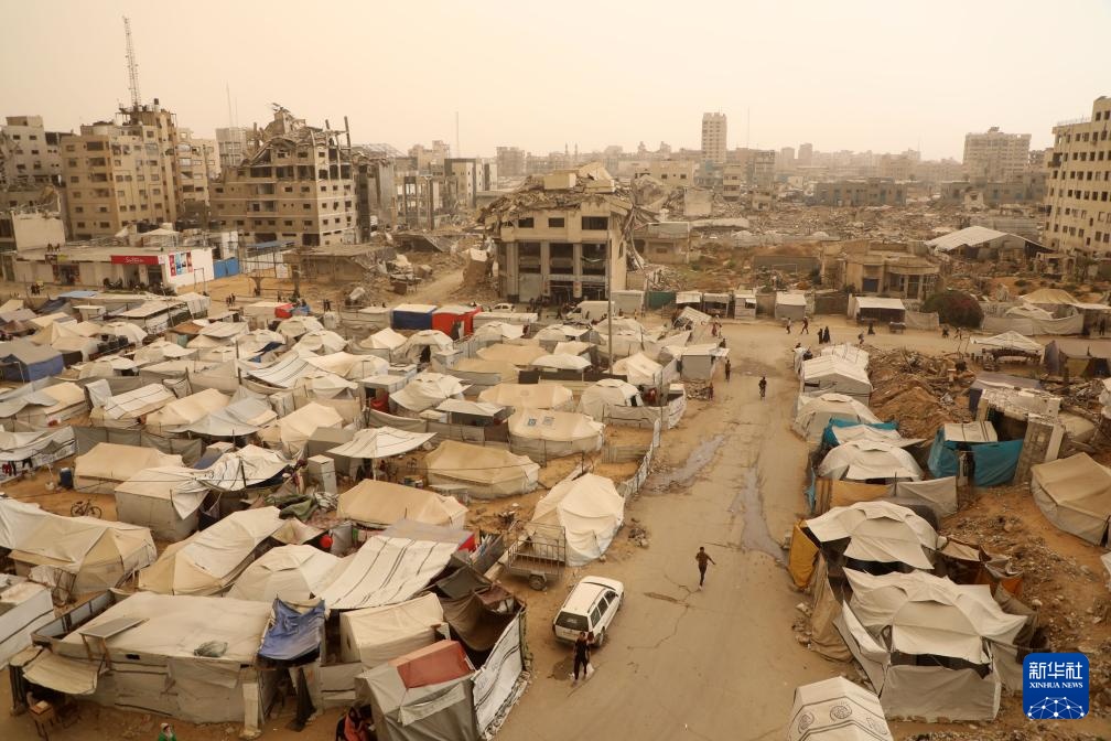 加沙遭遇沙尘天气