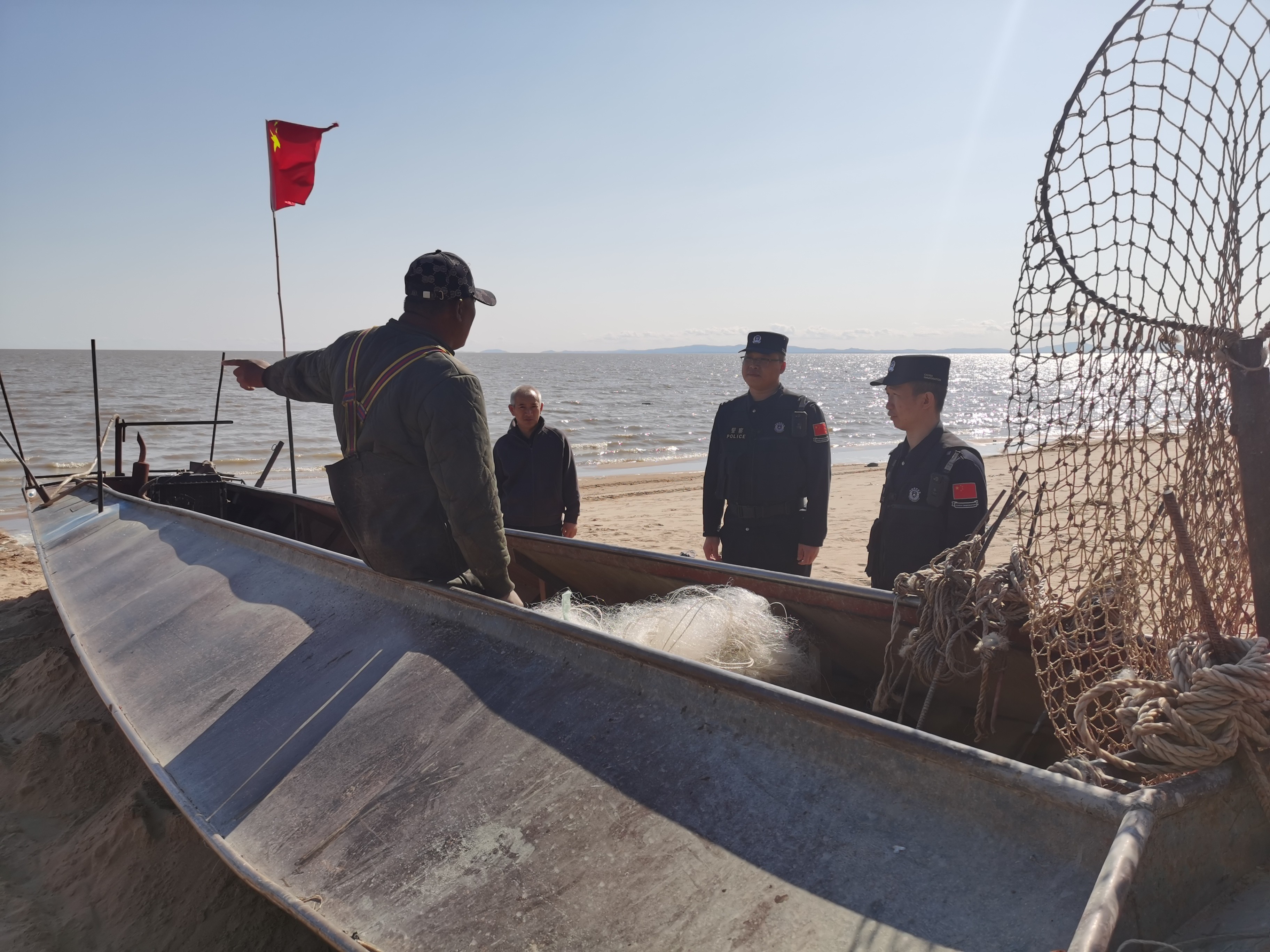 强边固防!守边民警这样过“五一” 强边固防!守边民警这样过“五一”