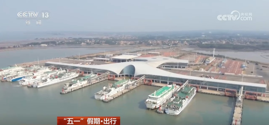 14.2亿人次、1341列……出行“热”、出游“暖” “流动的中国”迸发澎湃活力