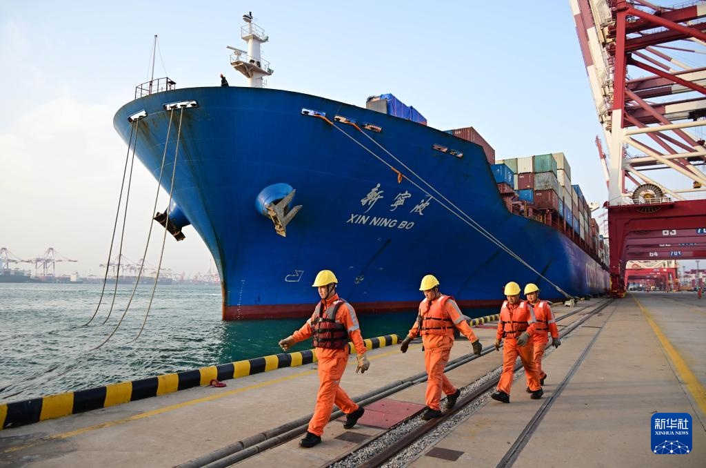 山东港口青岛港：东盟航线实现“天天班”直航服务