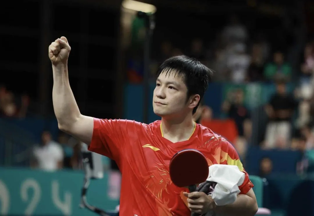 樊振东“五一”发文晒证书:为自己鼓掌,全网点赞 樊振东“五一”发文晒证书:为自己鼓掌,全网点赞