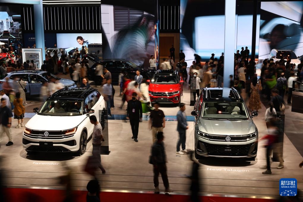 上海：假期逛车展