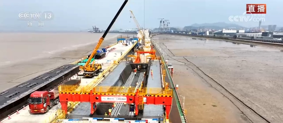 “五一”假期重点工程建设不停步 一线建设者们用劳动诠释“最美”