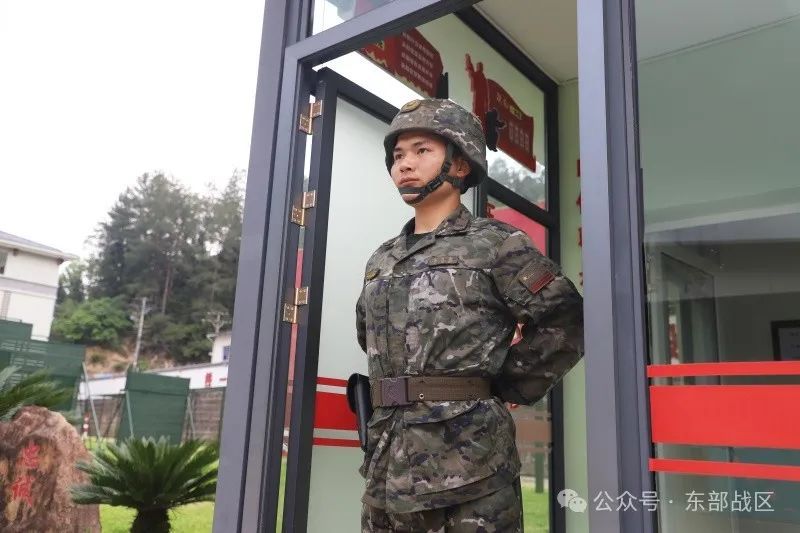 今天,致敬军营最美“劳动者” 今天,致敬军营最美“劳动者”