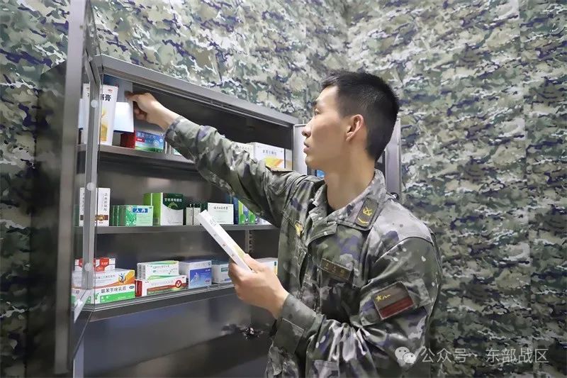 今天,致敬军营最美“劳动者” 今天,致敬军营最美“劳动者”