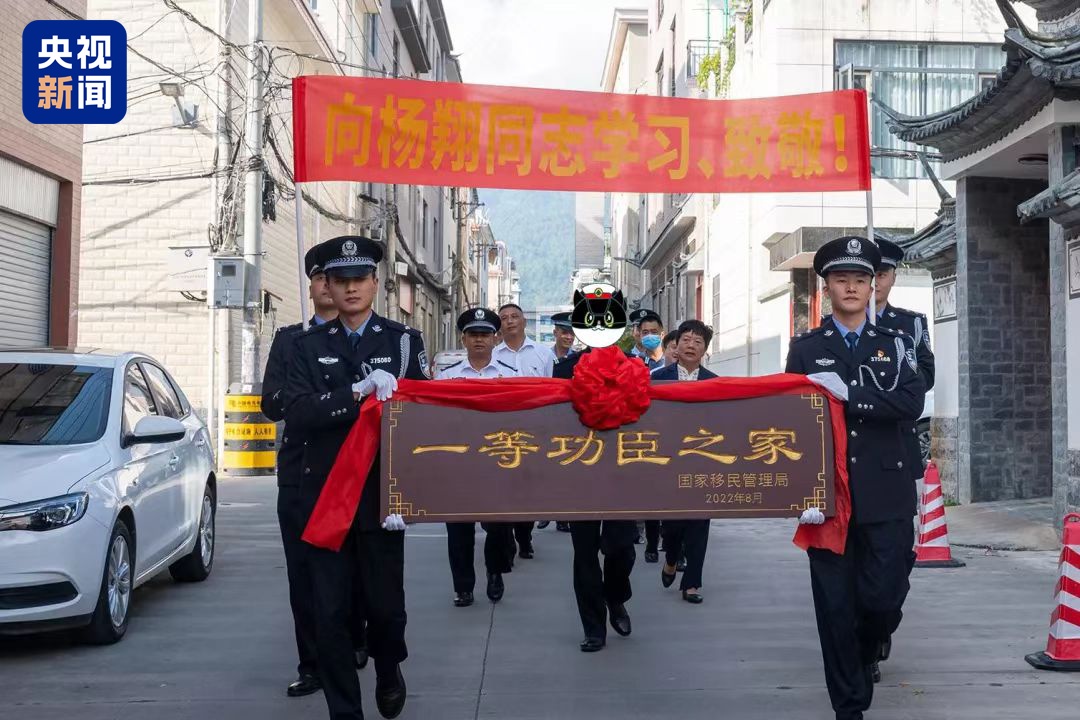 这个头像,全网刷屏! 这个头像,全网刷屏!