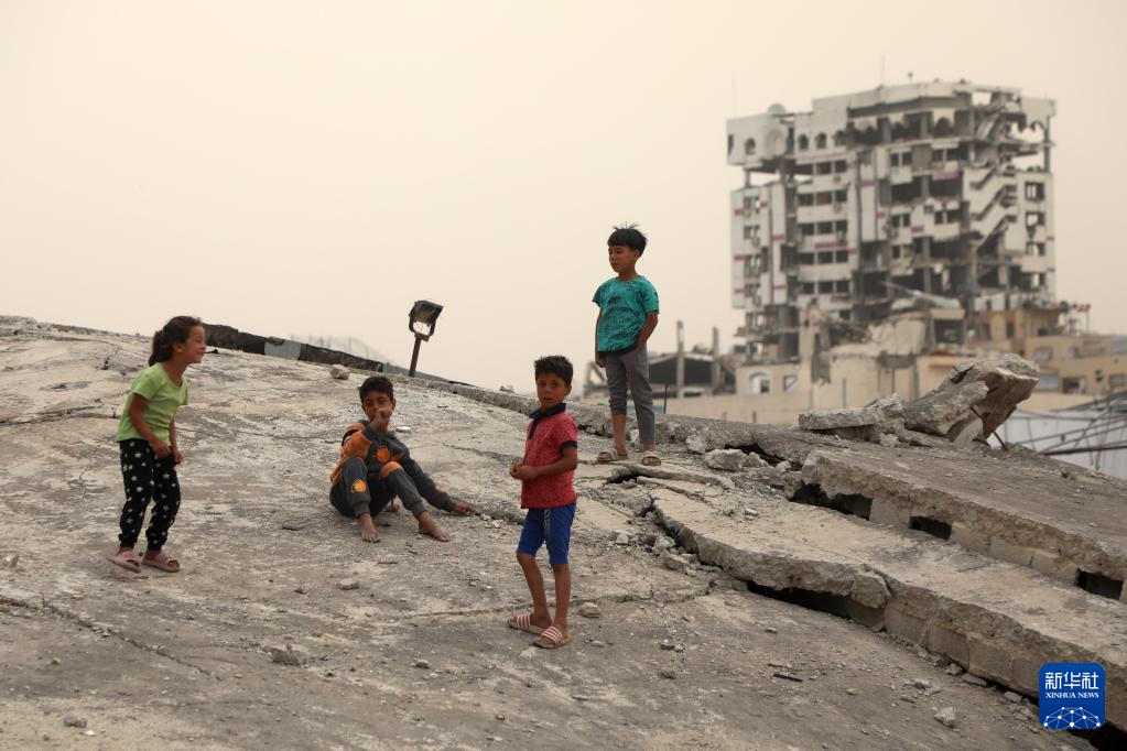 加沙遭遇沙尘天气