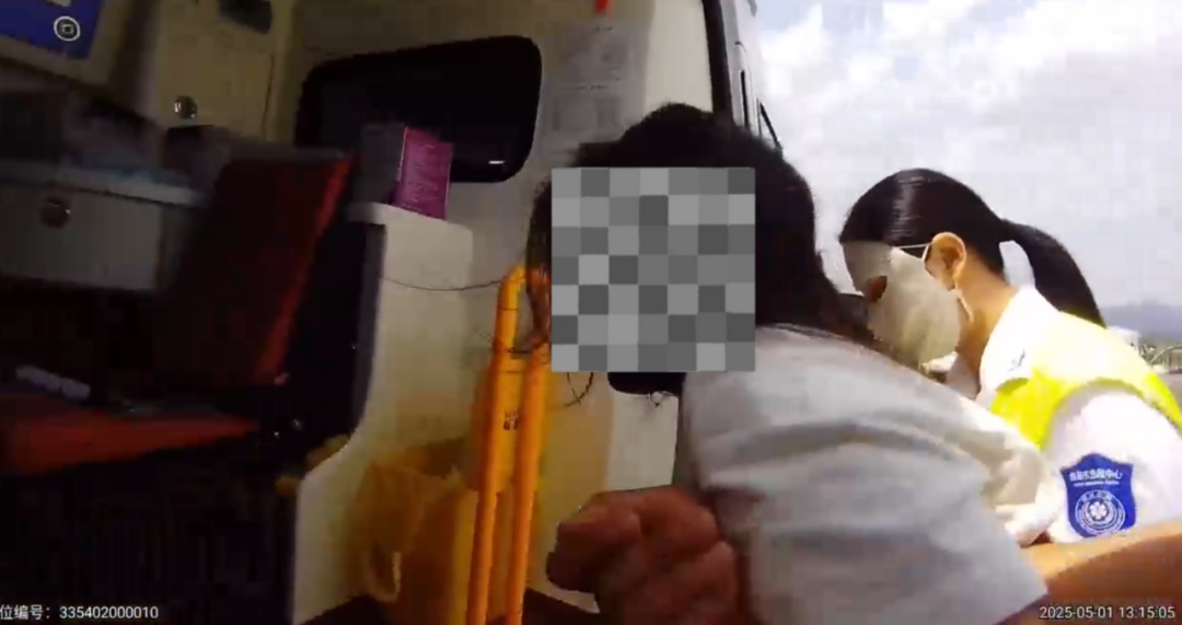 事发浙江高速！听闻噩耗，女子情绪崩溃突发急症…