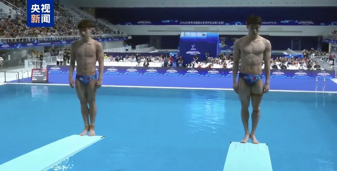 胡宇康/郑九源男子双人3米板冠军!中国队夺跳水世界杯总决赛首金 胡宇康/郑九源男子双人3米板冠军!中国队夺跳水世界杯总决赛首金
