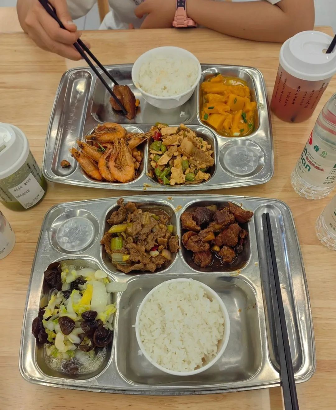 18元三个菜!五一假期多地开放政府食堂!市民:好吃!爱吃! 18元三个菜!五一假期多地开放政府食堂!市民:好吃!爱吃!