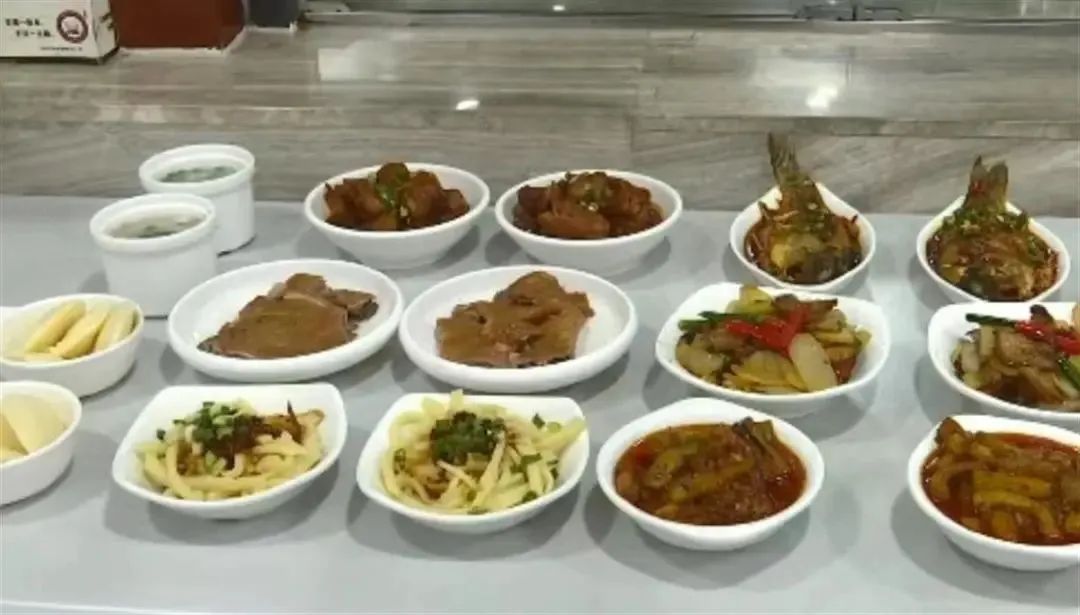 套餐10元起!五一假期,多地机关食堂对游客开放!昆明也有… 套餐10元起!五一假期,多地机关食堂对游客开放!昆明也有…