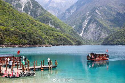 “五一”假期 文县天池迎客来