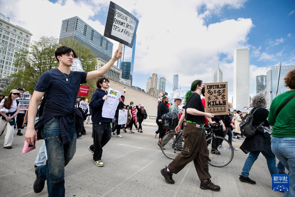 美国多地举行“五一”劳动节示威活动