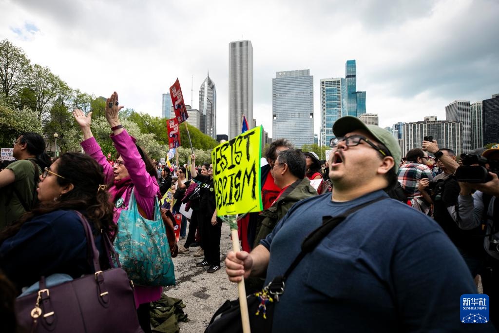 美国多地举行“五一”劳动节示威活动