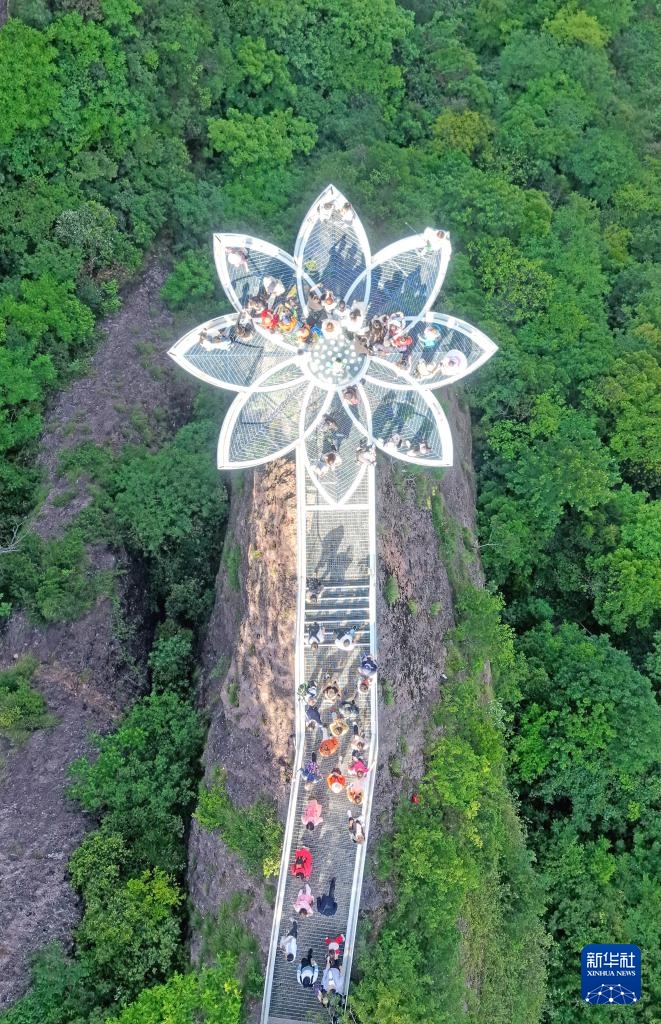 多彩“五一” 乐享假日