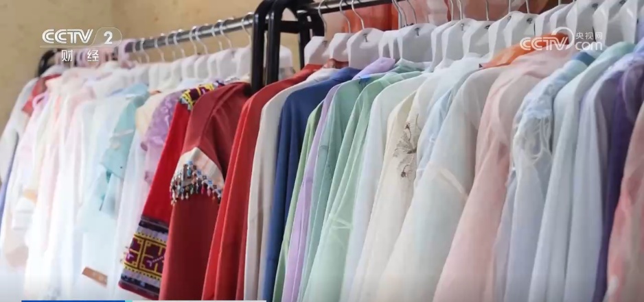 打卡专属路线、沉浸式旅拍……文旅消费频“上新” 激活假日经济新引擎