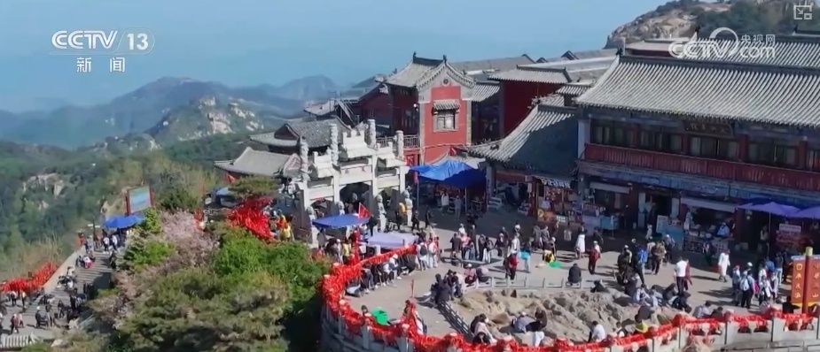 “车票+景区+酒店”织就辐射网 银发列车构建移动文化消费体验空间