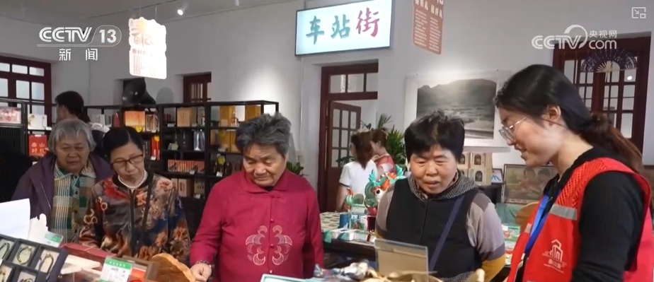 “车票+景区+酒店”织就辐射网 银发列车构建移动文化消费体验空间