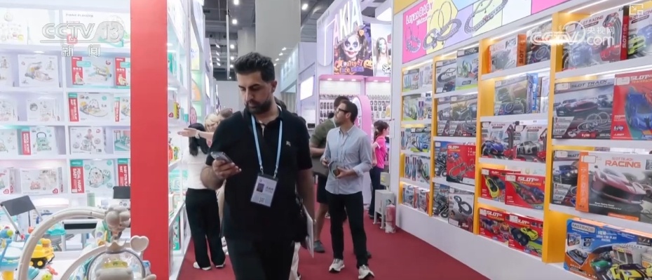 新技术、新创意成广交会“香饽饽” “AI+制造美学”释放中国好物无限可能