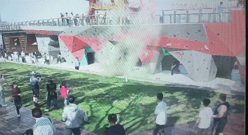 上海一男子在徐汇滨江引发火灾，假期第一天就被拘留10日！