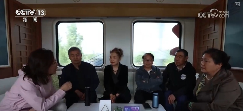 “车票+景区+酒店”织就辐射网 银发列车构建移动文化消费体验空间