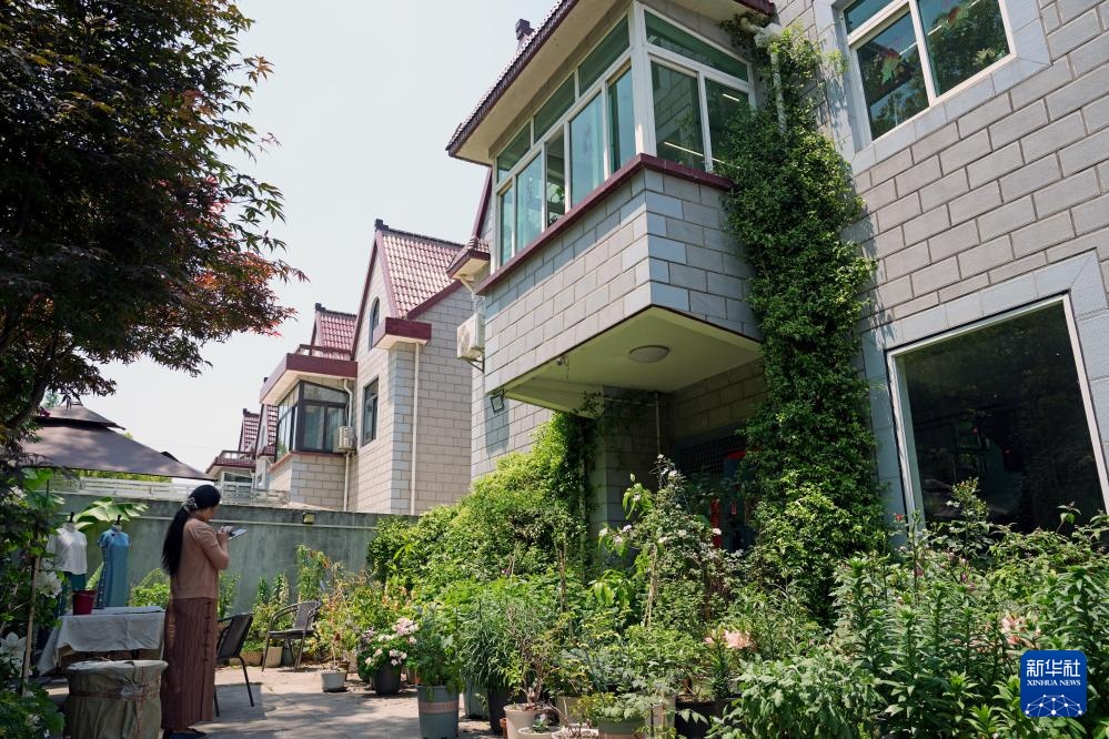 乡村里的旗袍工作室:一针一线“缝”梦想 乡村里的旗袍工作室:一针一线“缝”梦想