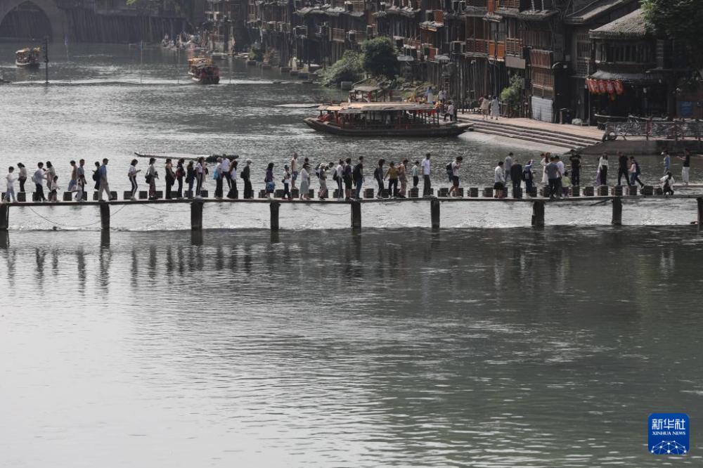 多彩“五一” 乐享假日