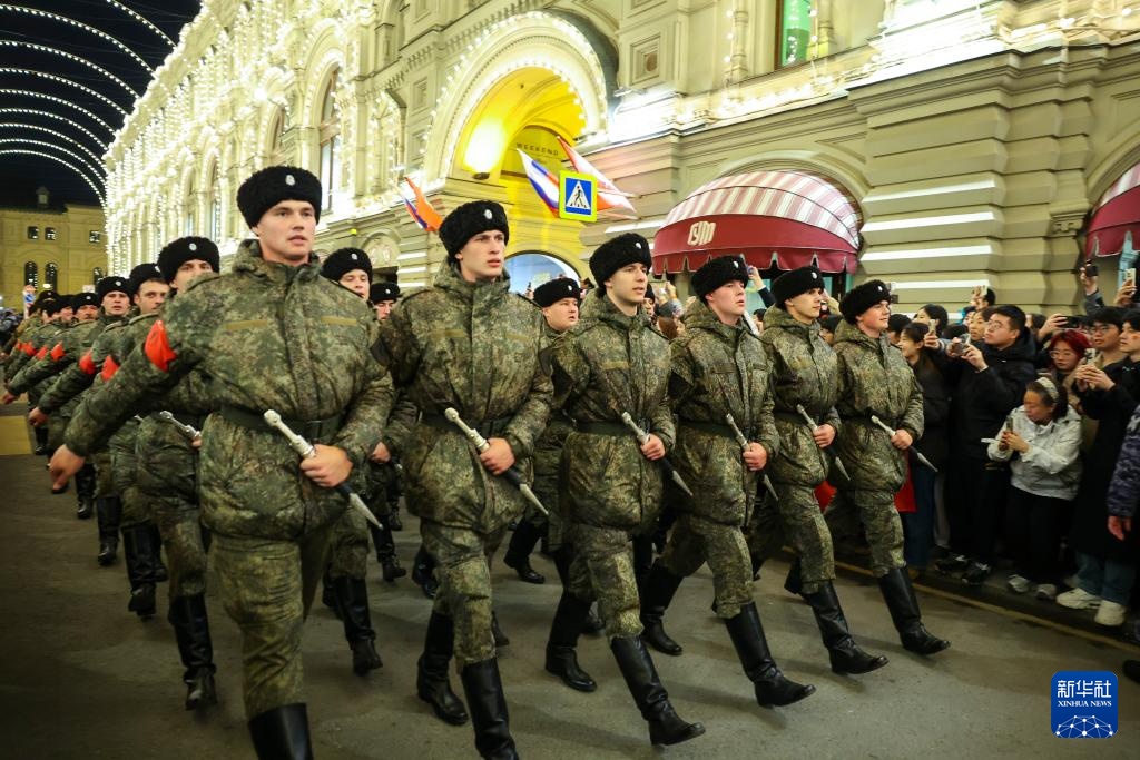 莫斯科举行卫国战争胜利日阅兵式彩排