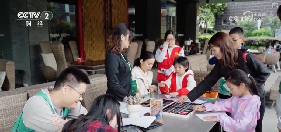 从“赛事主场”到“消费主场” 大众体育热情燃动为假日经济注入强劲动能