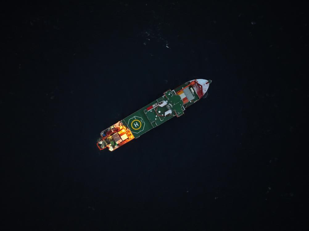 探索极地的青年们