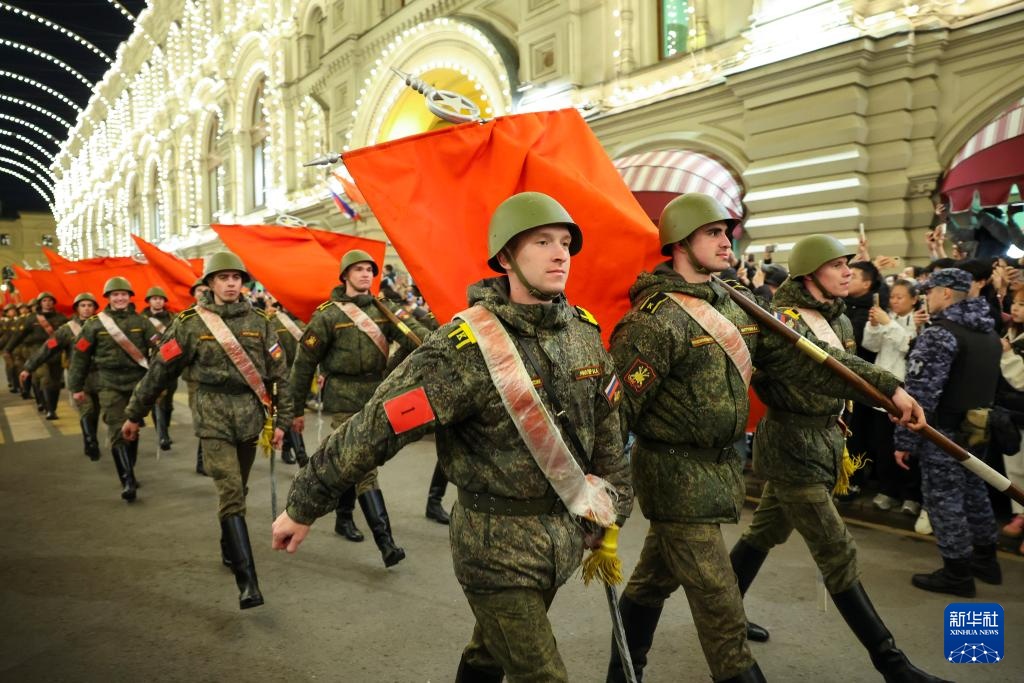 莫斯科举行卫国战争胜利日阅兵式彩排