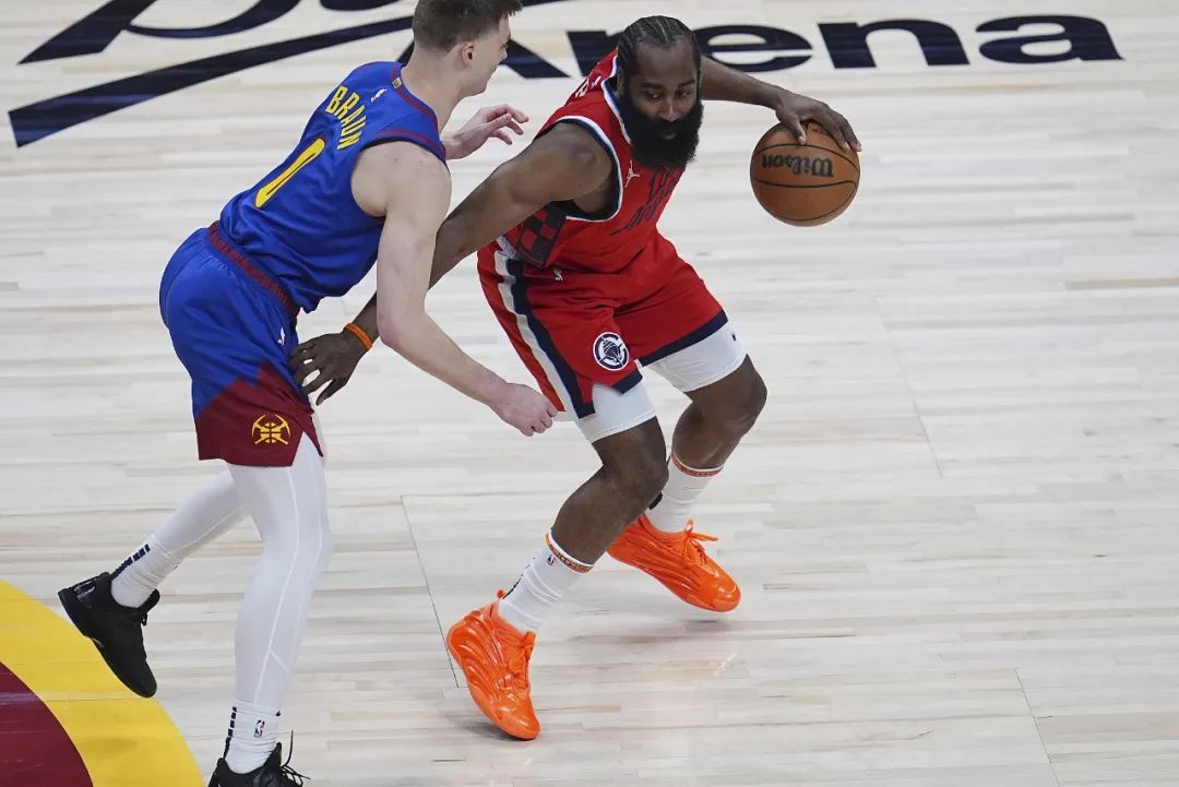 威少爆发！掘金拿下抢七晋级季后赛次轮