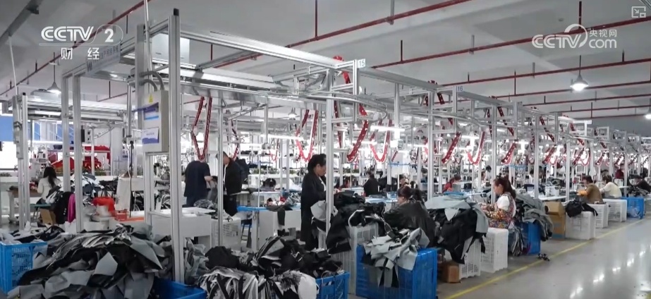 从“赛事主场”到“消费主场” 大众体育热情燃动为假日经济注入强劲动能