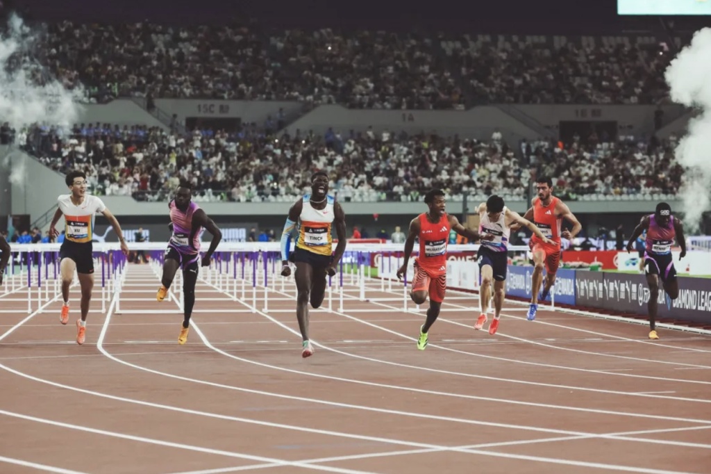 刘翔的赛会纪录被改写，田径钻石赛在赛场内外交出精彩答卷