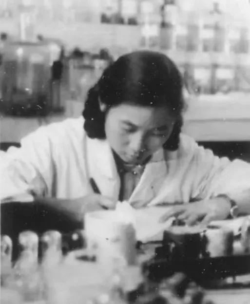 她们的青春来时路,每一步都算数! 她们的青春来时路,每一步都算数!